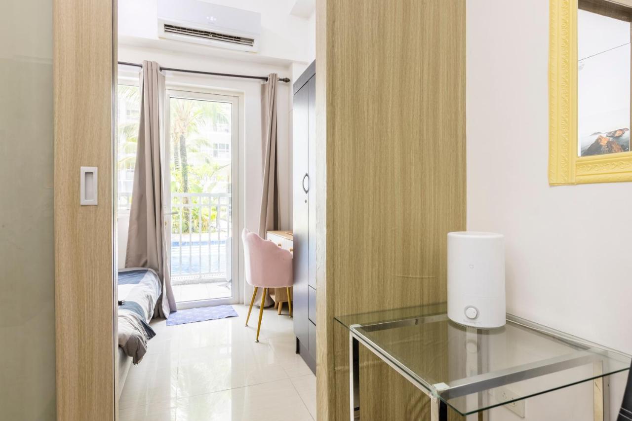 Staycation At Shore - Direct Pool Manila Eksteriør bilde