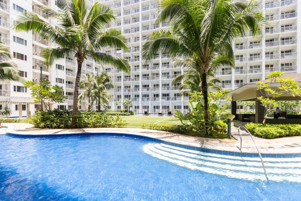 Staycation At Shore - Direct Pool Manila Eksteriør bilde
